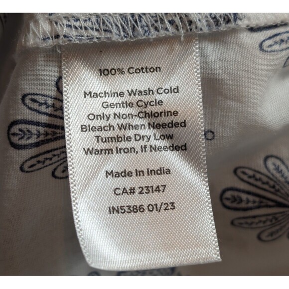 Talbots Size M Blouse Pineapple Medallion Lightweight Button Up Cotton Chic - Picture 9 of 10